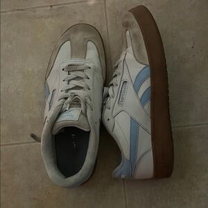 Reebok White and Light Blue Sneakers